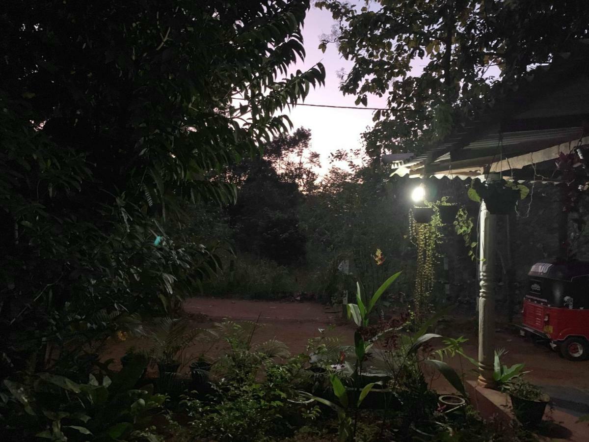 Manju Homestay Sigiriya Eksteriør bilde